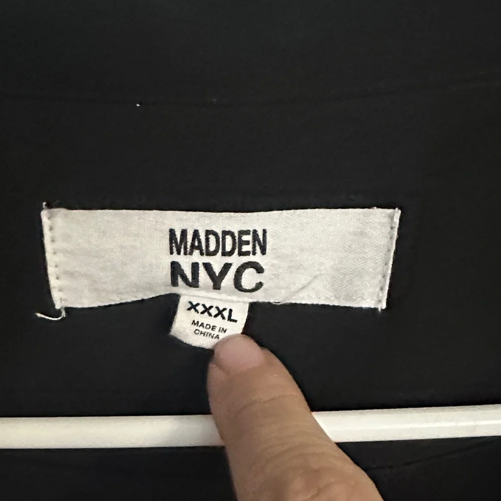 NWOT Modern Black Cropped Blazer w/ Button and Pocket Accents - Picture 2 of 8